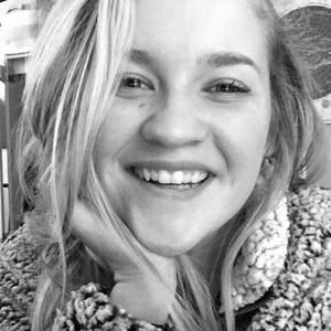 Meet your Posher, Rena